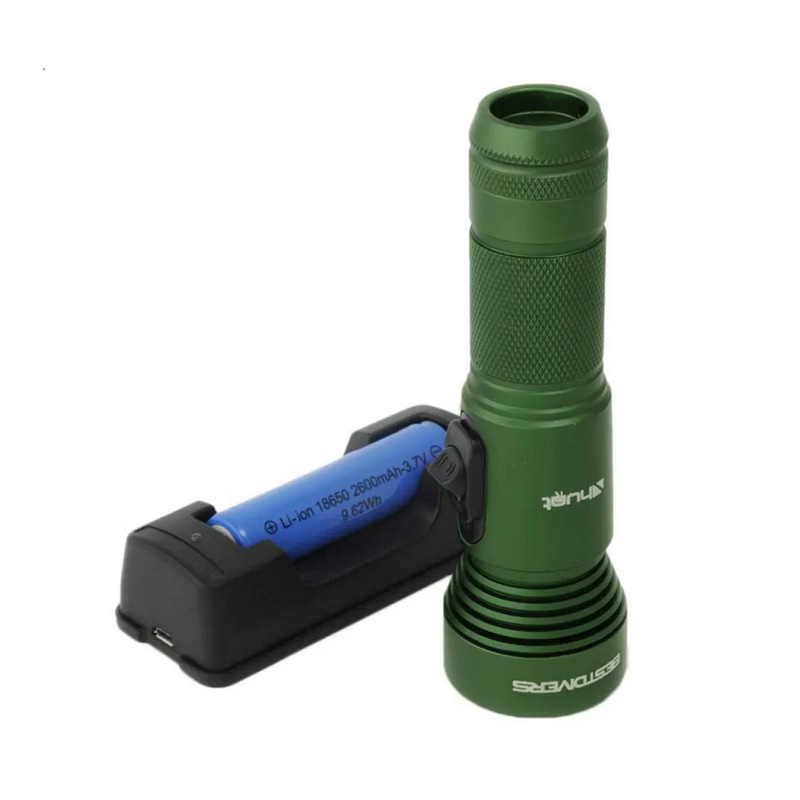 BESTDIVERS XHUNT-R FLASHLIGHT 850 lumen 18650 rechargeable 